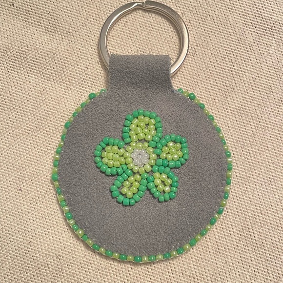 Beaded leather keychain - handmade new - Picture 1 of 1